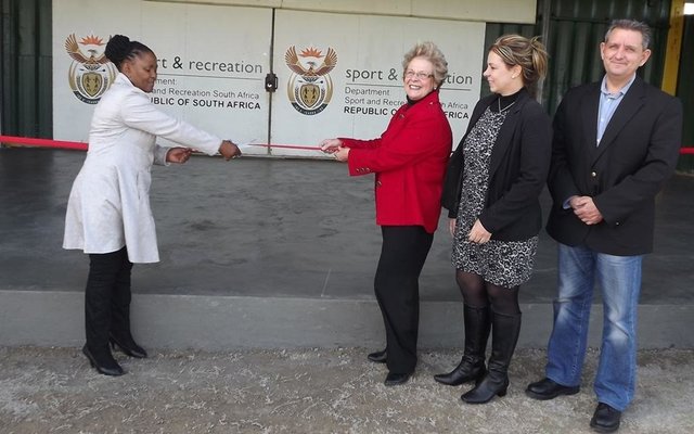 MEC Nomafrench Mbombo Cultural Affairs and Sport, Mayor Nicolette Botha Guthrie, Lurette Rudolph and Andy de la Mare ABSA  